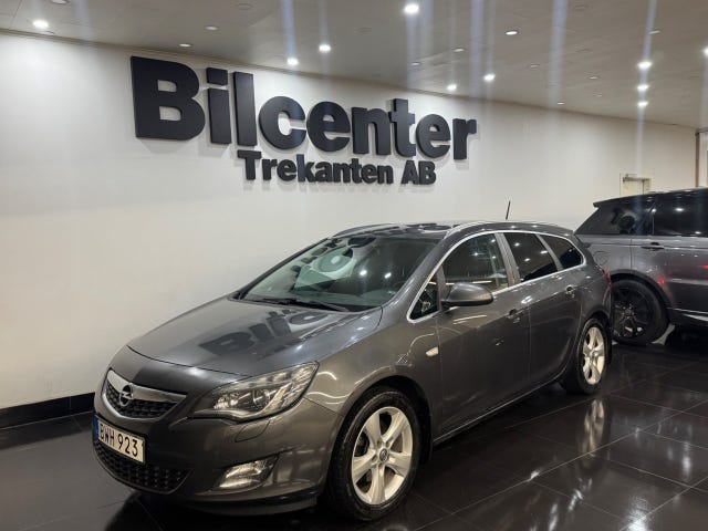 Opel Astra 2011