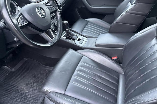 Skoda Superb 2016 – bild 3