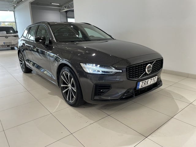 Volvo V60 2024