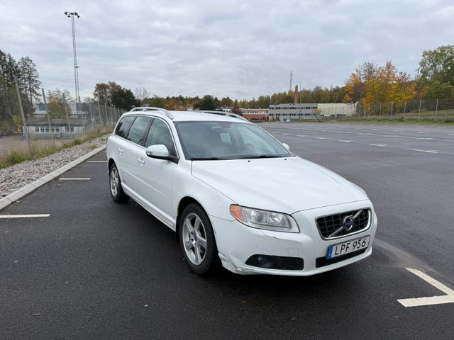 Volvo V70 2011 – bild 2