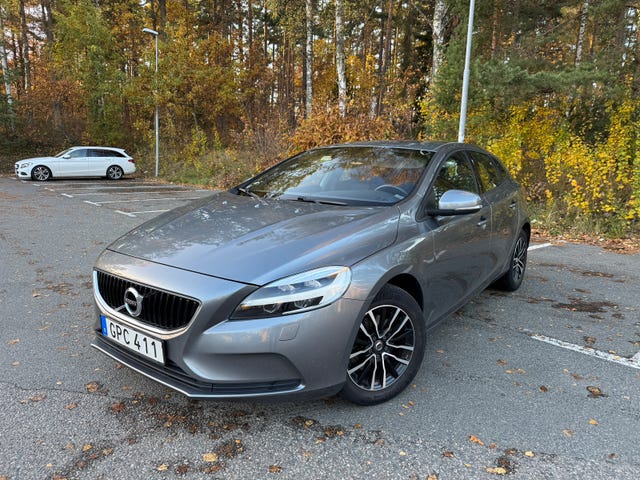 Volvo V40 2017