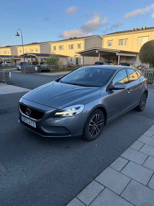 Volvo V40 2017