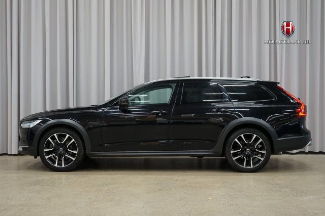 Volvo V90 Cross Country 2023