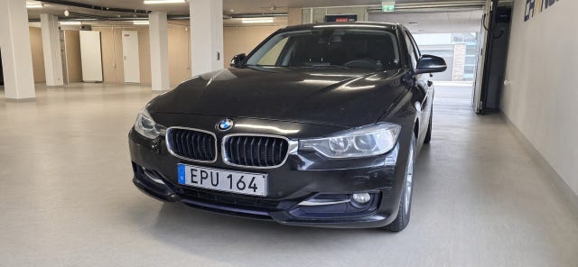 BMW 318d 2015 – bild 2