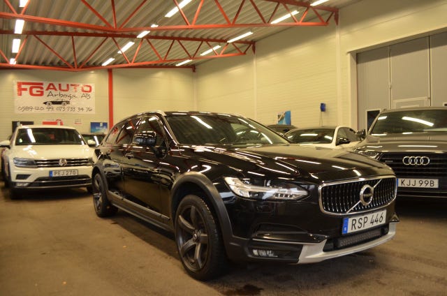 Volvo V90 Cross Country 2018 – bild 4