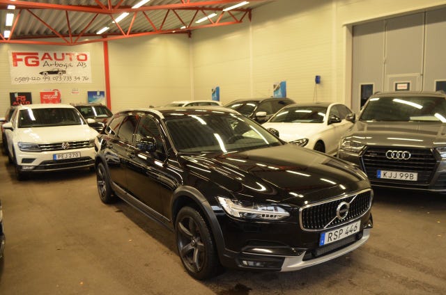 Volvo V90 Cross Country 2018 – bild 3