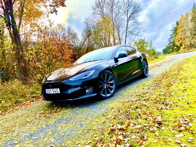 Tesla Model S 2019
