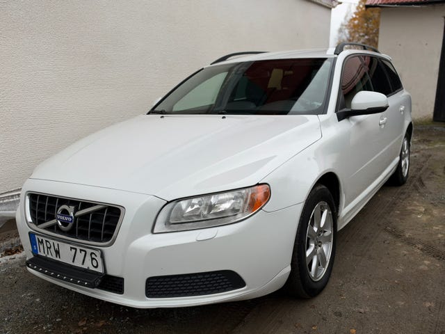 Volvo V70 2012 – bild 2