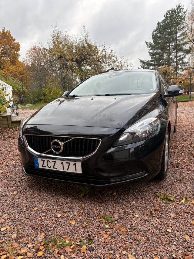Volvo V40 2018