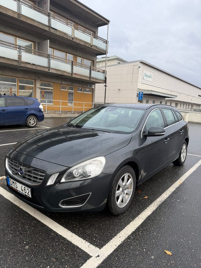 Volvo V60 2012 – bild 2