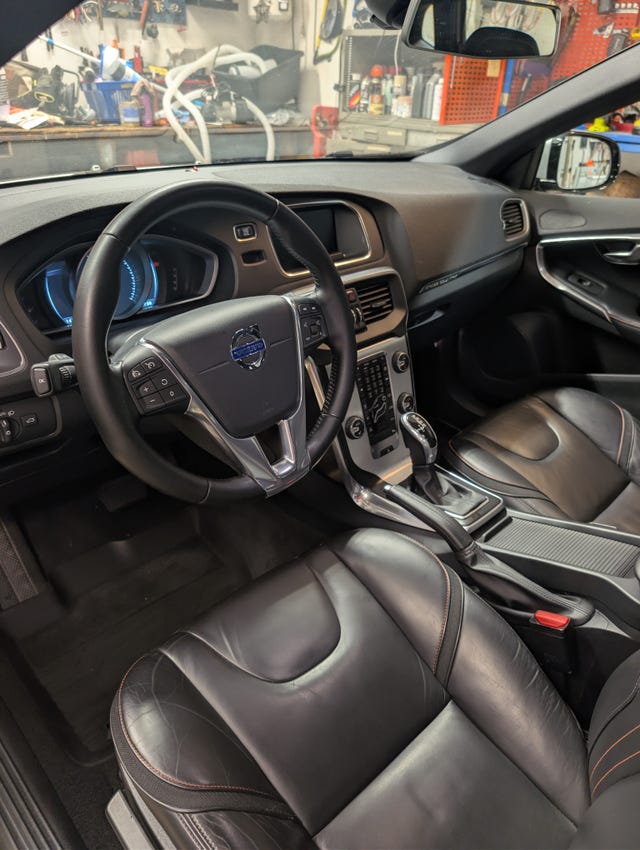Volvo V40 Cross Country 2016