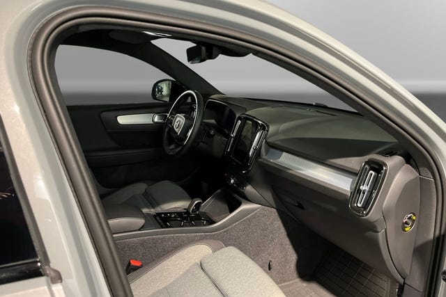 Volvo XC40 2025 – bild 4
