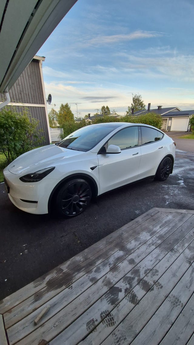 Tesla Model Y 2022