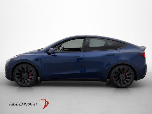 Tesla Model Y 2024