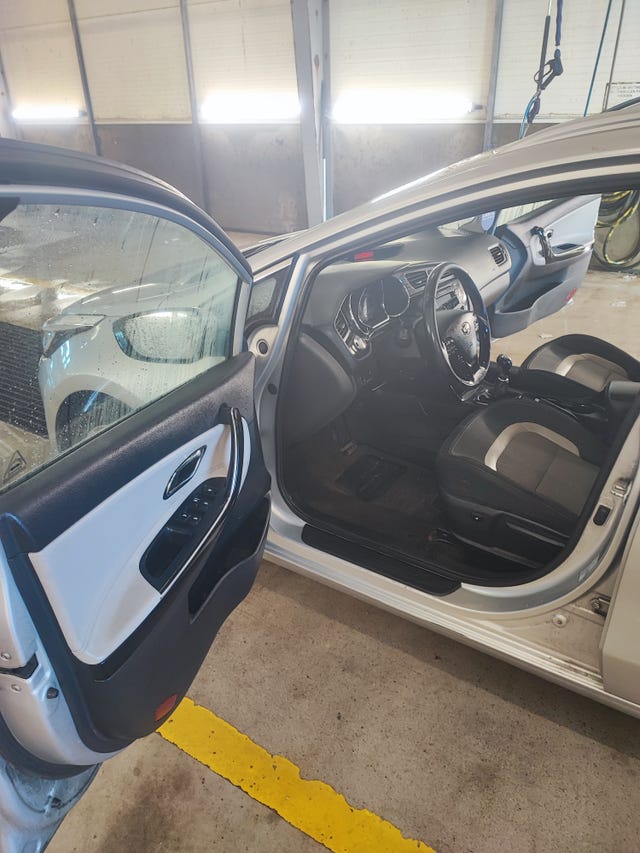 Kia Ceed 2013 – bild 3