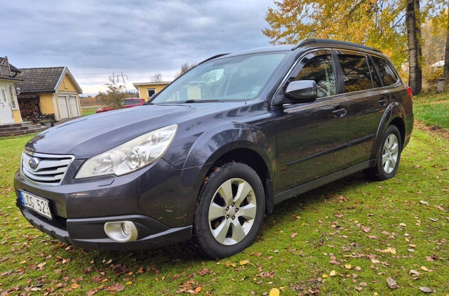 Subaru Outback 2011