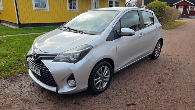 Toyota Yaris 2015