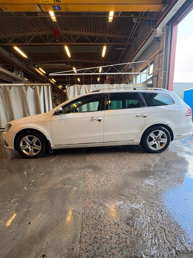 Volkswagen Passat 2012 – bild 2