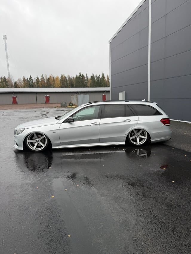 Mercedes-Benz E 220 2016 – bild 2