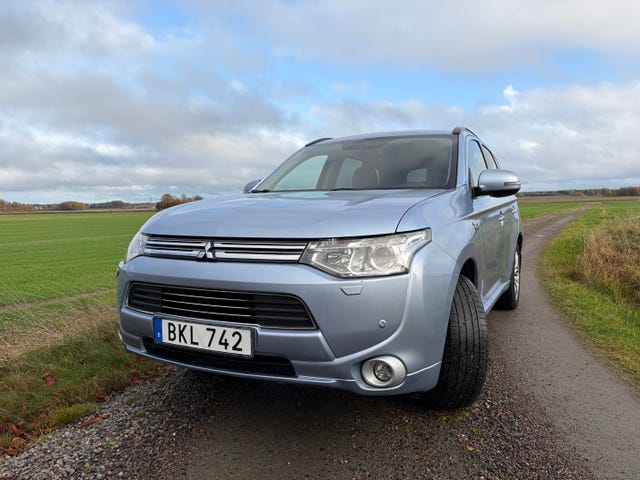 Mitsubishi Outlander 2014
