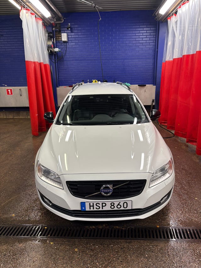Volvo V70 2016