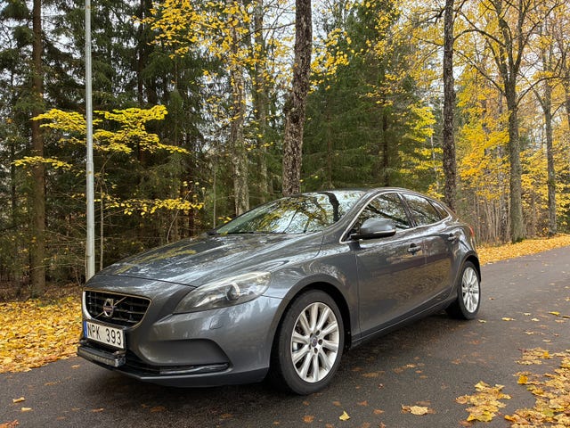 Volvo V40 2014