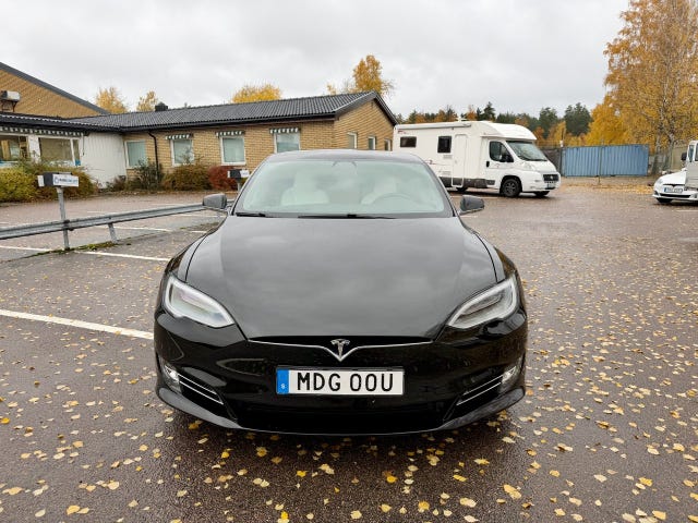 Tesla Model S 2020