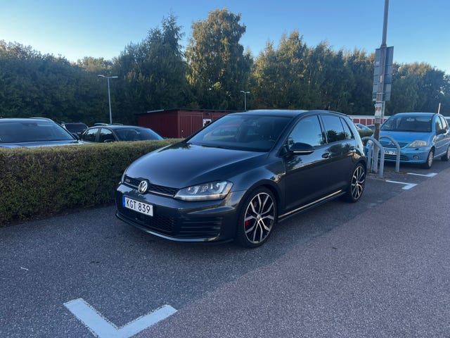 Volkswagen Golf VII 2015