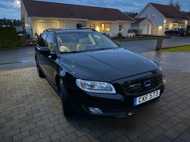 Volvo V70 2015