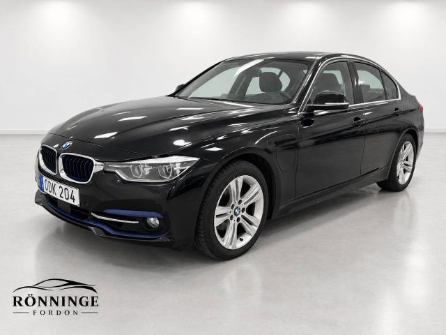 BMW 330e 2016