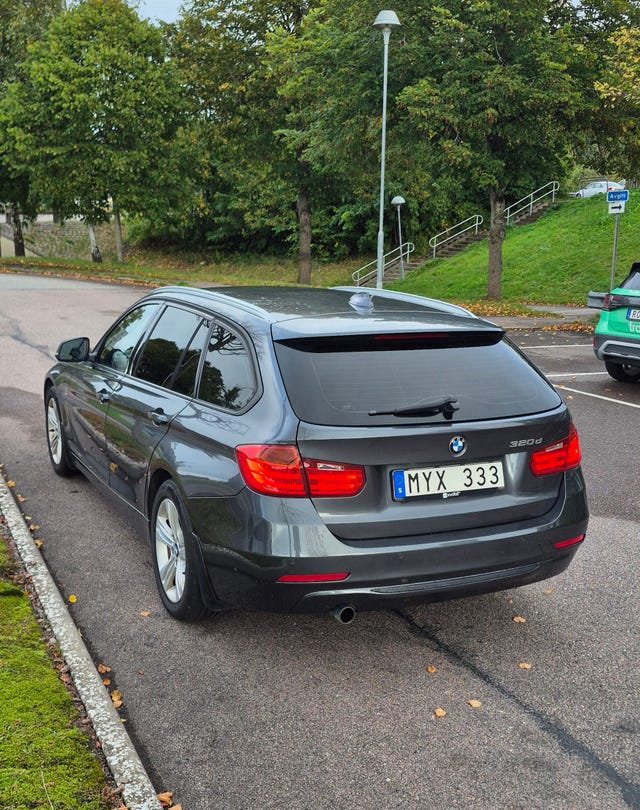 BMW 320d 2013 – bild 2