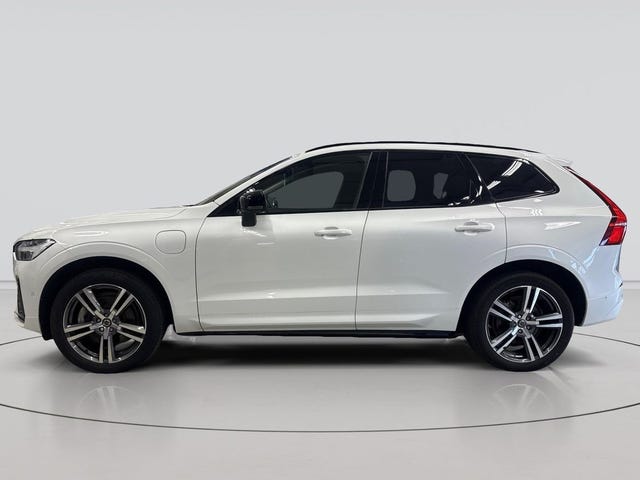 Volvo XC60 2023 – bild 2