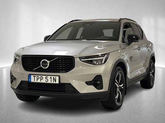 Volvo XC40 2025