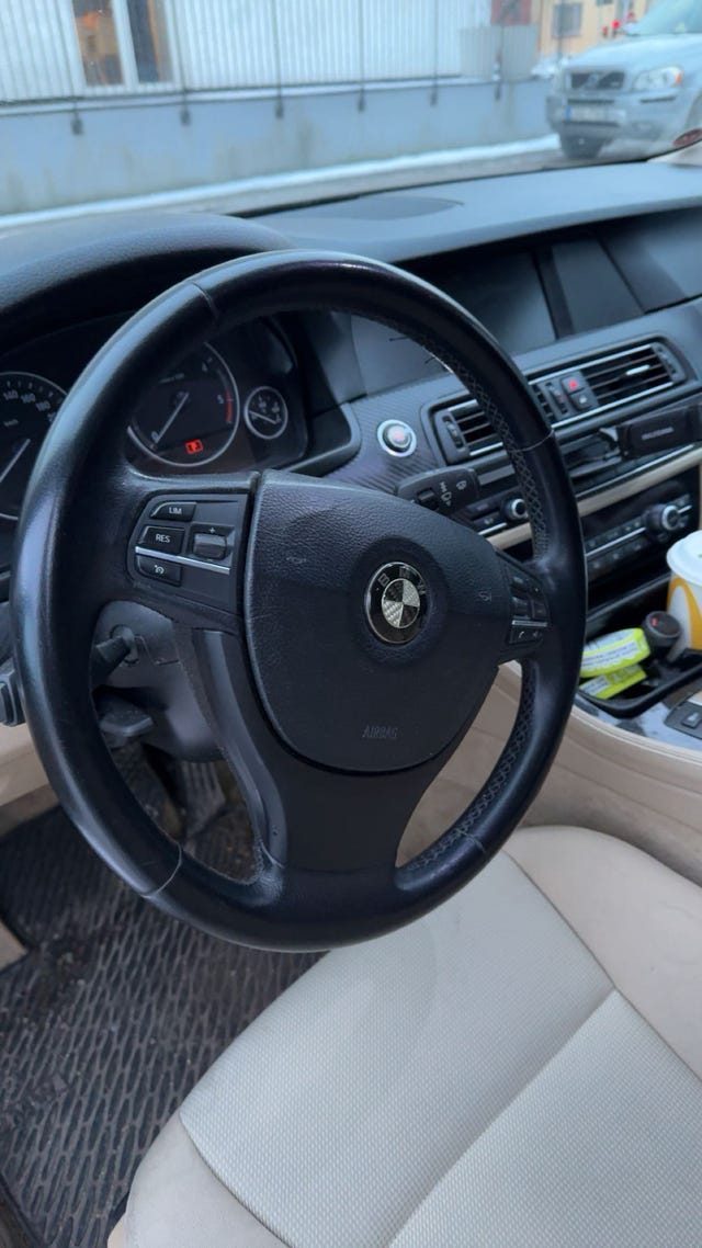 BMW 520d 2011 – bild 2