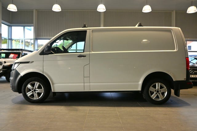 Volkswagen Transporter 2021 – bild 2