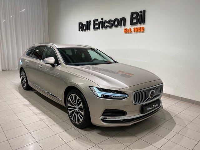 Volvo V90 2025