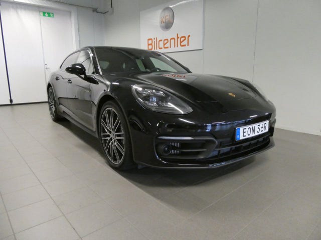 Porsche Panamera 4 2021