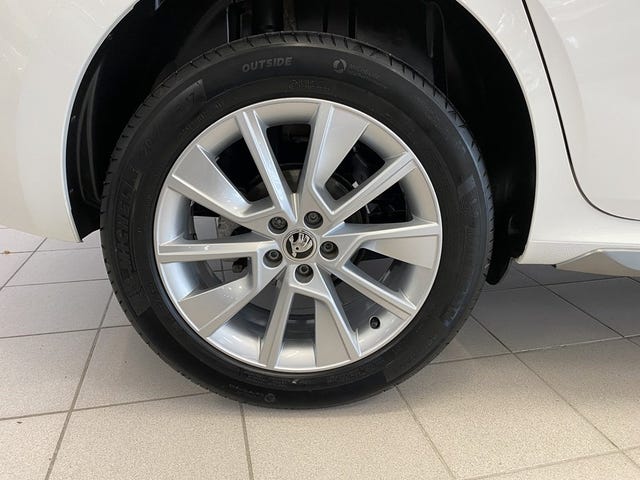 Skoda Kamiq 2023 – bild 4