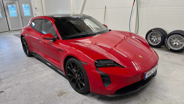 Porsche Taycan GTS 2023