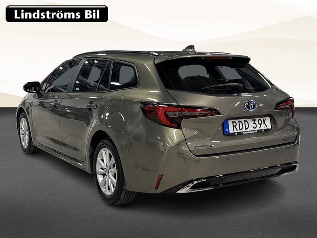 Toyota Corolla 2024 – bild 4