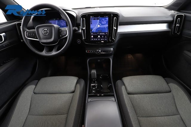 Volvo XC40 2025 – bild 2