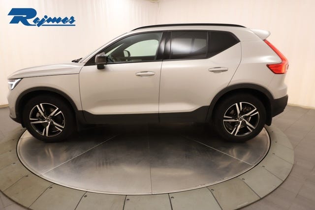 Volvo XC40 2025 – bild 3