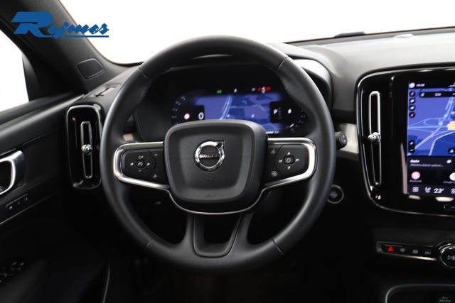 Volvo XC40 2025 – bild 4