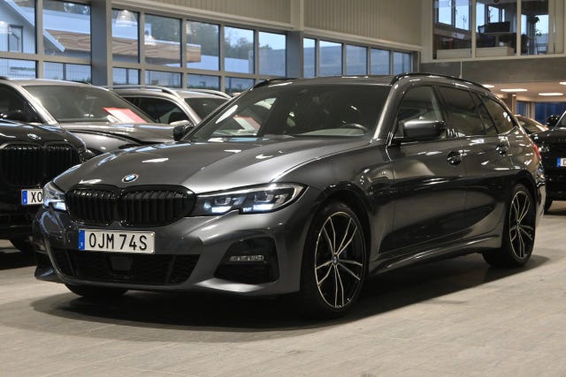 BMW 330e 2021
