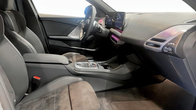 BMW 120 2026 – bild 3