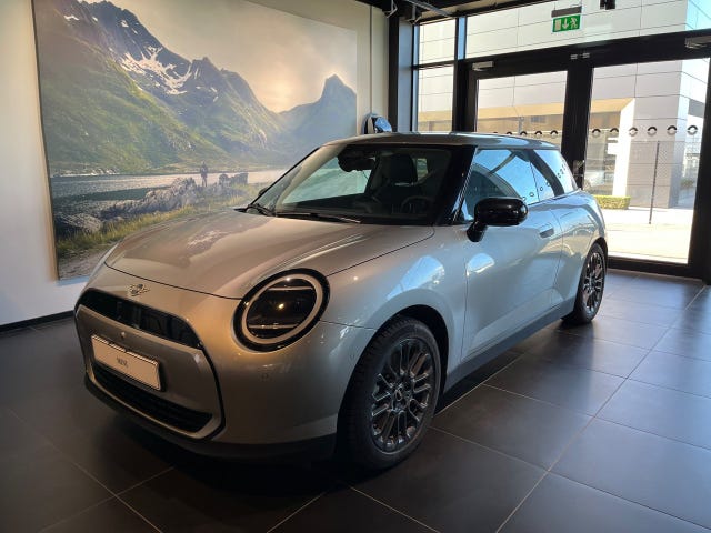 MINI Cooper E 2025
