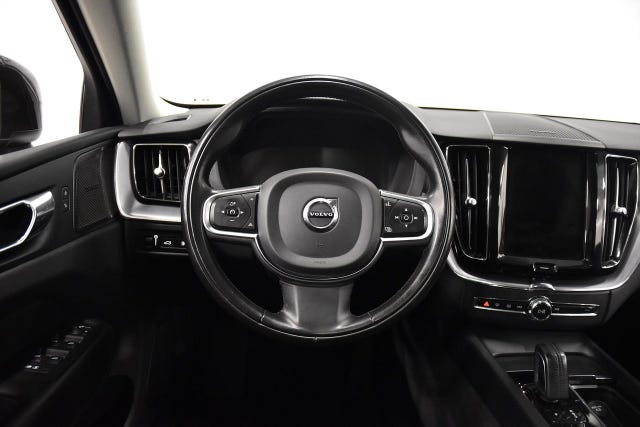 Volvo XC60 2021 – bild 2
