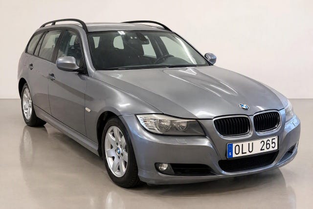 BMW 318d 2010 – bild 3
