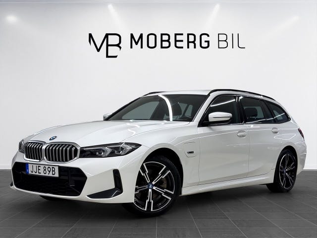 BMW 330e 2023