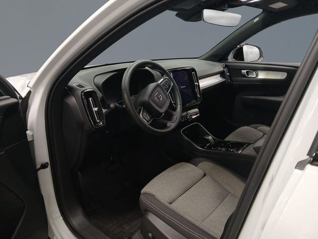 Volvo XC40 2026 – bild 4